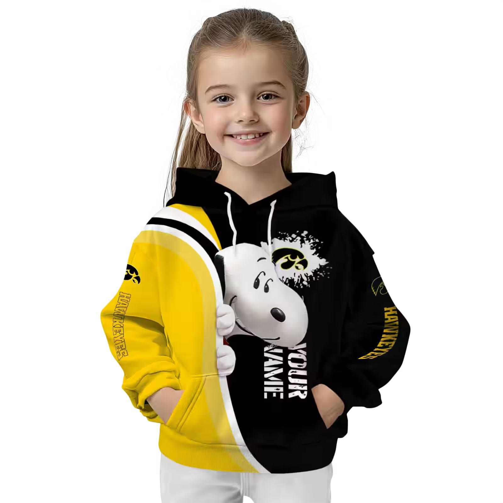 custom iowa hawkeyes peeking snoopy black hoodie top rated