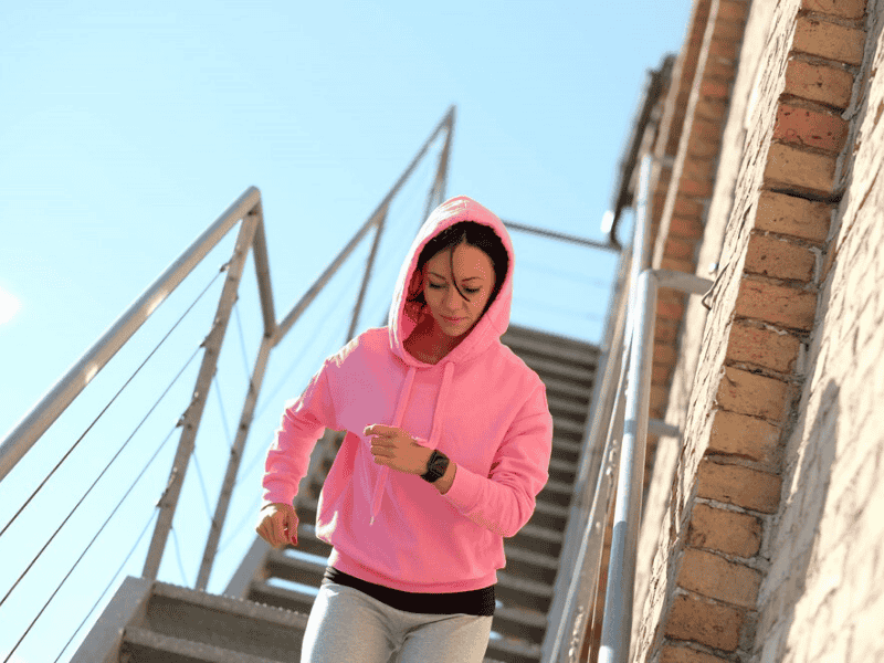 You may encounter heat stress when working out with a hoodie You may encounter heat stress when working out with a hoodie